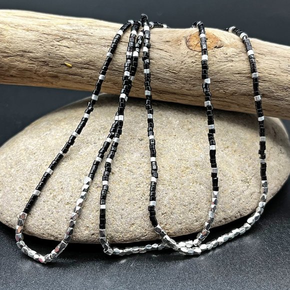 Boutique Jewelry - Silver and Black Bead Anklet